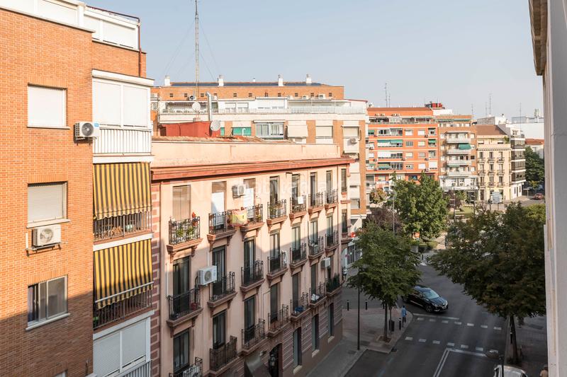 Foto c7c87dbe-e3c7-4e28-b05c-977d889273cd. Apartamento engel völkers presenta esta exclusiva propiedad en el distrito de salamanca en Madrid