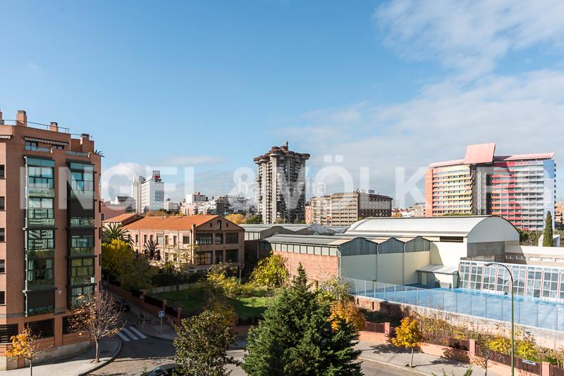 Foto fb854dbe-2478-4d16-9cdc-bb7bd9d1d6c0. Apartamento engel völkers presenta esta exclusiva propiedad en el distrito de salamanca en Madrid