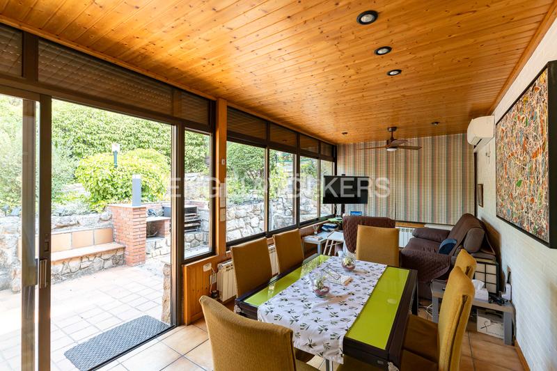 Foto 09646ce1-ba61-4c96-84c3-ab47aecb3f40. Casa amb calefacció aparcament a Parquelagos-Puente Nuevo Galapagar