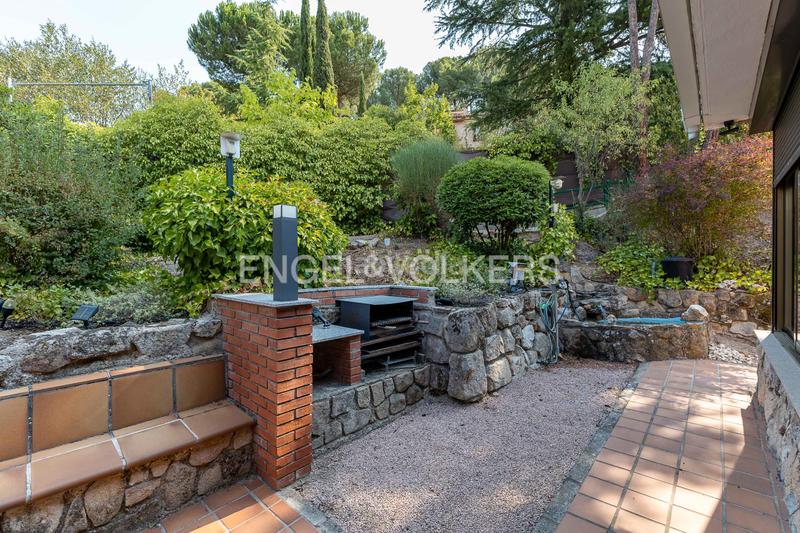 Foto 26ea7e34-0054-4050-9fb1-7da23b5a563e. Casa amb calefacció aparcament a Parquelagos-Puente Nuevo Galapagar