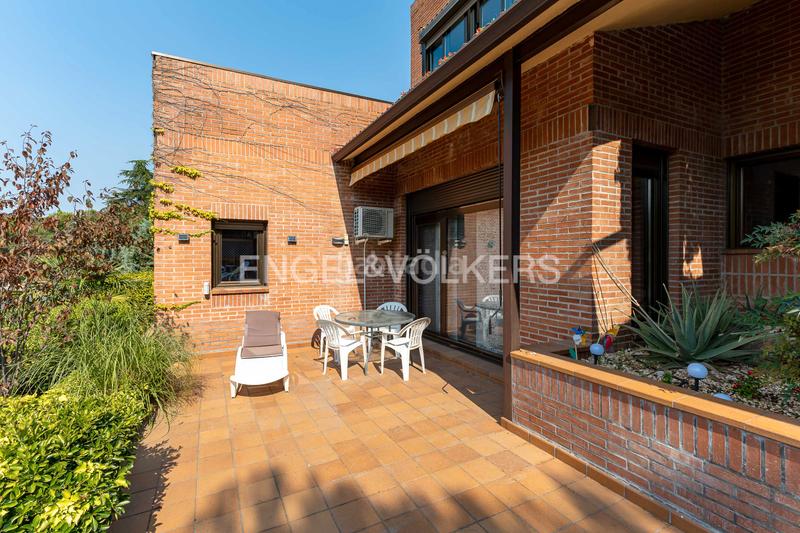 Foto 37578bc9-ae29-4463-acf8-ae911f2c7eda. Casa amb calefacció aparcament a Parquelagos-Puente Nuevo Galapagar