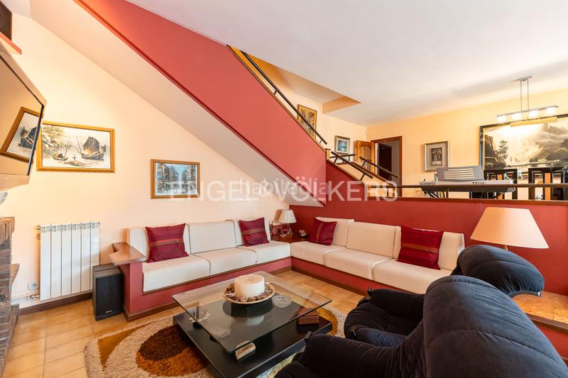 Foto 37cee614-5339-46cd-bb9e-e4d52e252105. Casa amb calefacció aparcament a Parquelagos-Puente Nuevo Galapagar