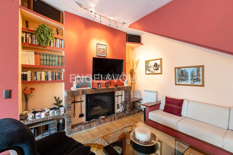 Foto 57d997e0-4b44-4415-b146-f4a65af656cb. Casa amb calefacció aparcament a Parquelagos-Puente Nuevo Galapagar