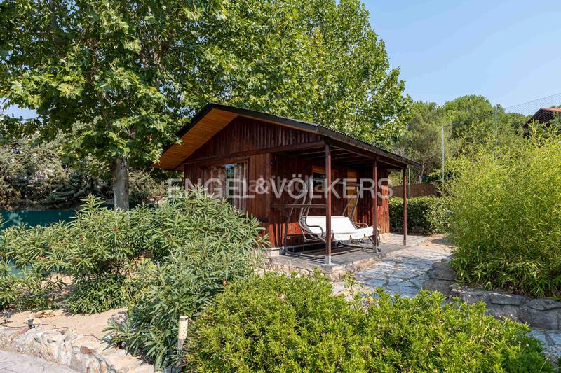 Foto a69c7d9f-b6f7-4c3a-98a0-6ba026372122. Casa amb calefacció aparcament a Parquelagos-Puente Nuevo Galapagar