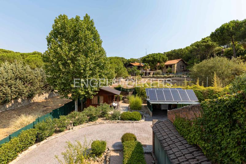 Foto e9b4037d-2ba9-4498-8d1a-68c3e5b50246. Casa amb calefacció aparcament a Parquelagos-Puente Nuevo Galapagar