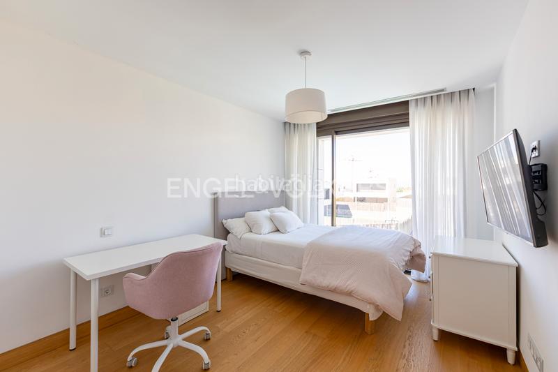 Foto aded2ee4-05db-4cf5-a306-0a7db47e1f08. Alquiler casa magnífico chalet en alquiler en satélites en Majadahonda