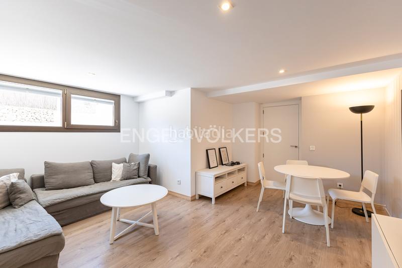 Foto ccb3a393-6914-40cc-8a0a-c01612247725. Alquiler casa magnífico chalet en alquiler en satélites en Majadahonda
