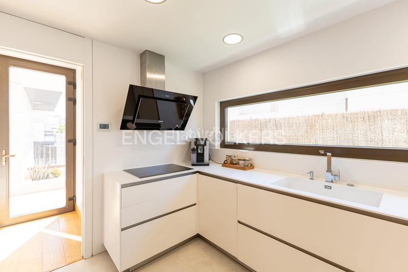Foto d4e5a52a-58ad-4154-822e-3183790c9a75. Alquiler casa magnífico chalet en alquiler en satélites en Majadahonda