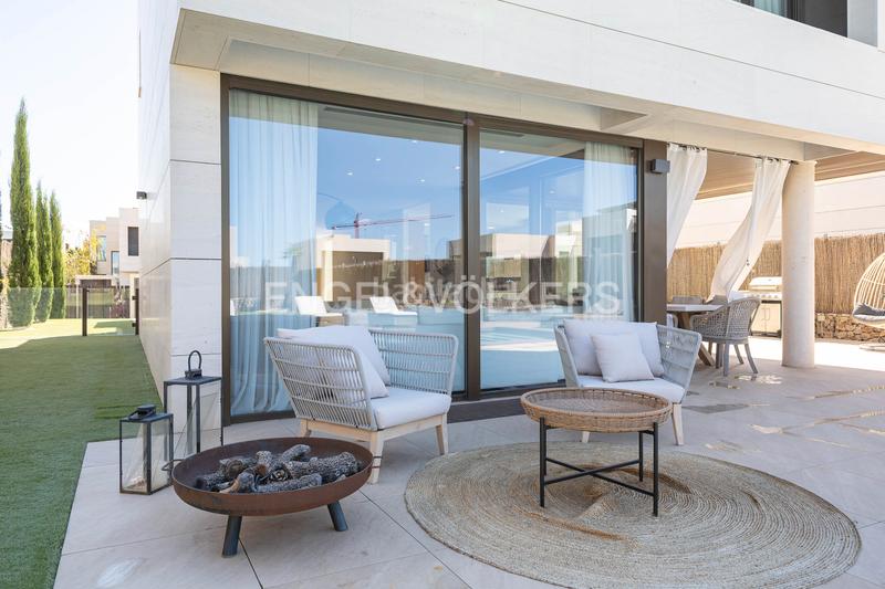 Foto e4879a68-d728-4623-86ae-16a4c77d40a6. Alquiler casa magnífico chalet en alquiler en satélites en Majadahonda