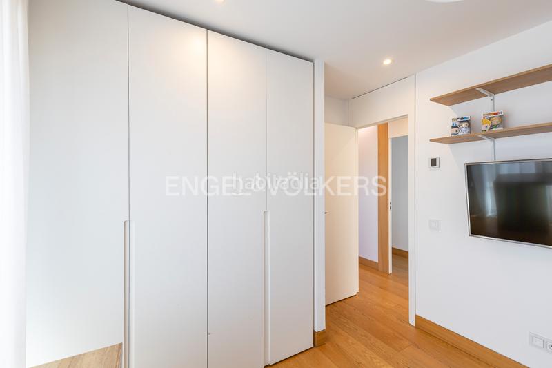 Foto eeedb9f0-fdbb-497e-82b9-b520dfc47b11. Alquiler casa magnífico chalet en alquiler en satélites en Majadahonda