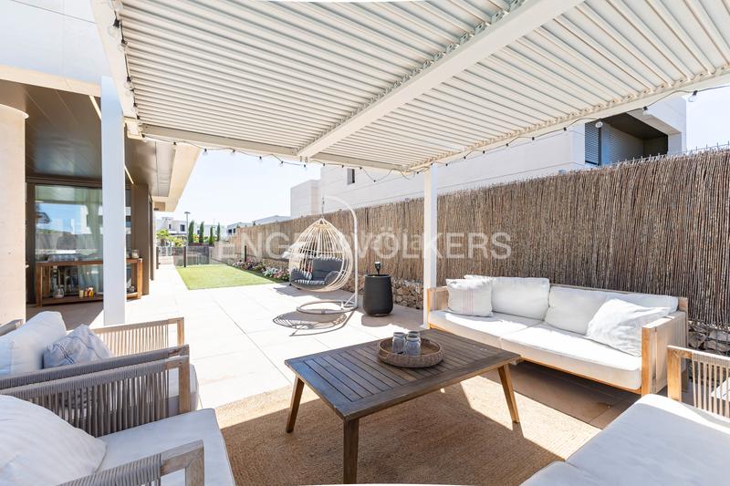 Foto 7ff1b9b3-677e-4376-8a8b-3a6b5ae961ce. Miete haus mit heizung parking pool in Los Satélites-Roza Martín Majadahonda
