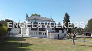Casa a Ciudalcampo. Gran chalet con encanto en ciudalcampo