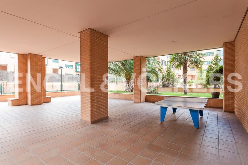 Foto 1792c155-43ff-4dc8-ab64-7d04682d8015. Lloguer apartament amb calefacció aparcament piscina a Madrid