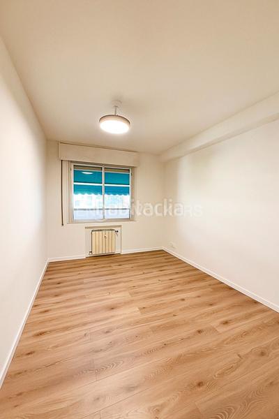Foto 0826d83d-06fd-46e1-baf2-e5096d9e5a71. Alquiler apartamento piso amplio y luminoso, tres dormitorios y trastero en Costillares. en Madrid
