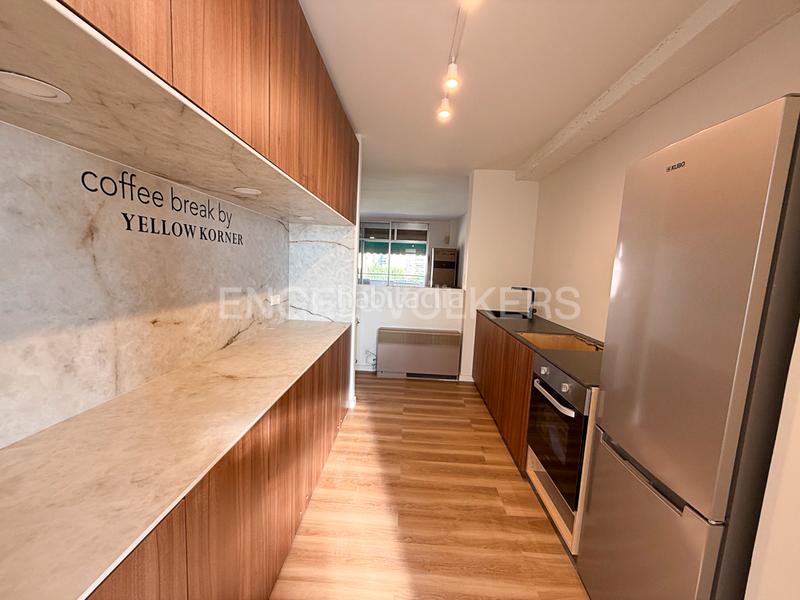 Foto d5f24ec1-6908-4296-9f62-363c5749cdd1. Alquiler apartamento piso amplio y luminoso, tres dormitorios y trastero en Costillares. en Madrid