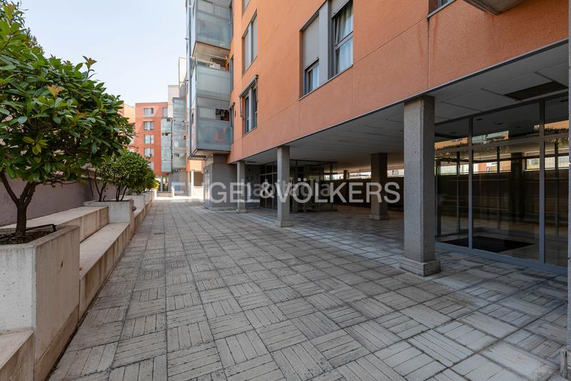 Foto 03f065cb-d4f6-4c82-ac0d-2eff4da3081a. Ático exclusivo atico reformado con terraza en Las Tablas en Madrid
