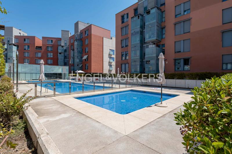 Foto 077ea764-d9b4-4539-9447-7579b19a6c9d. Ático exclusivo atico reformado con terraza en Las Tablas en Madrid