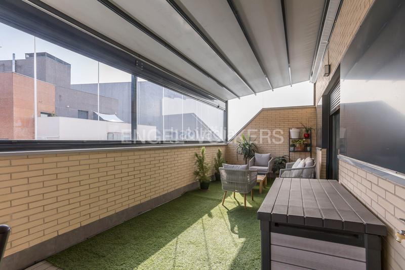 Foto 099c60dd-685d-4dec-aa68-cd6e875237a8. Alquiler ático piso con terraza, piscina, garaje y trastero en Madrid