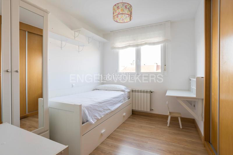 Foto 4f9224b6-aadc-4d2a-9c61-98f2b287172d. Alquiler ático piso con terraza, piscina, garaje y trastero en Madrid