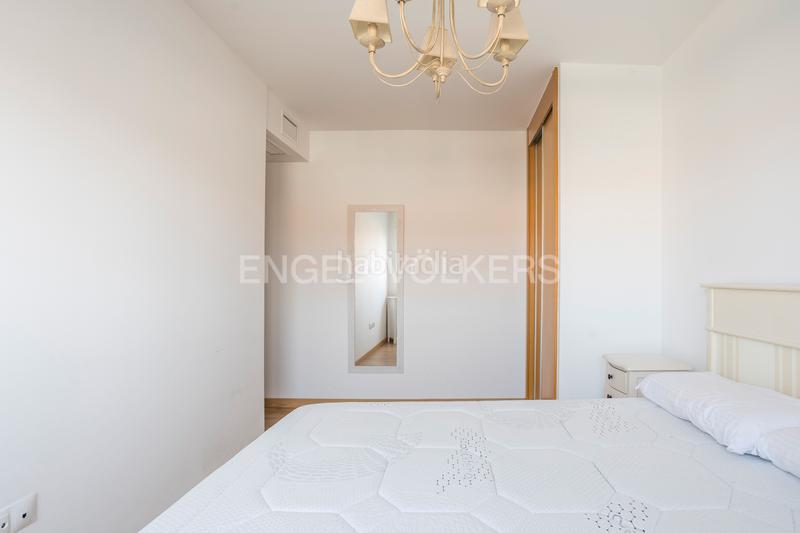 Foto 553c9183-dcbf-4c75-8e20-c7df9a872ee8. Alquiler ático piso con terraza, piscina, garaje y trastero en Madrid