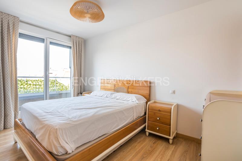 Foto 9bf054e3-b234-4a5b-b5aa-b0c2f0f8bec3. Alquiler ático piso con terraza, piscina, garaje y trastero en Madrid
