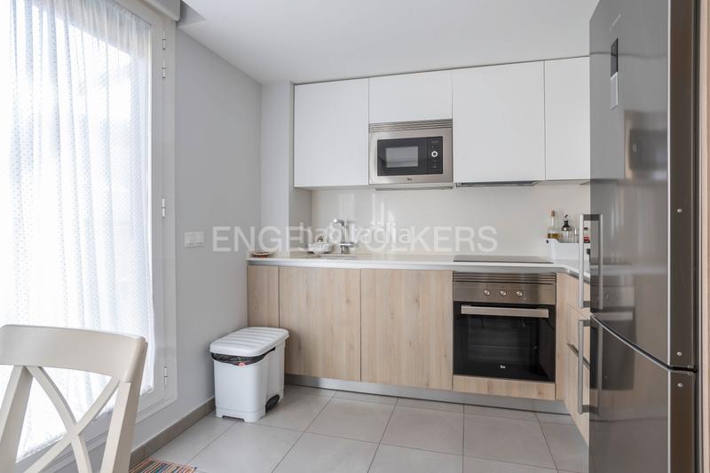 Foto c5fb2311-4ca2-403c-9fde-03e6e8401112. Alquiler ático piso con terraza, piscina, garaje y trastero en Madrid