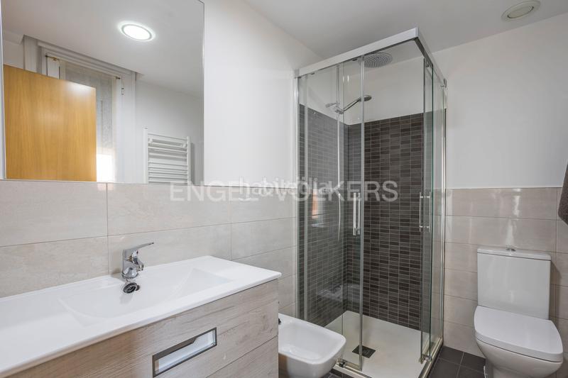 Foto d9d181e0-60dd-4715-830c-f1ee26d8b061. Alquiler ático piso con terraza, piscina, garaje y trastero en Madrid