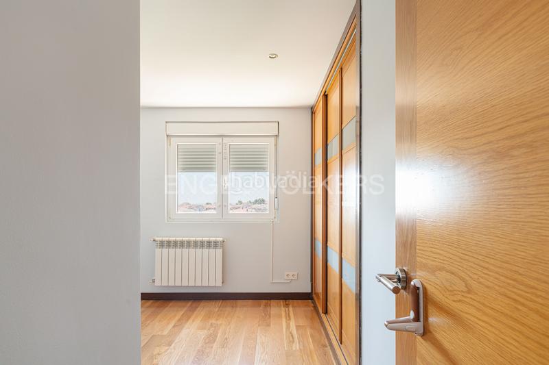 Foto 3b475b7f-8c81-415a-8ad5-6e01a874cc7c. Alquiler apartamento hermoso apartamento recién reformado en el corazón en Colmenar Viejo