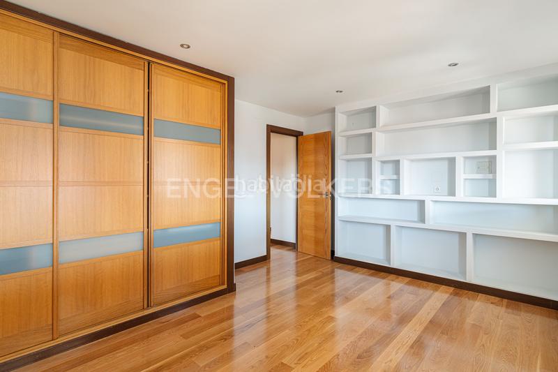 Foto b77ef956-1e60-4138-9b14-0d657ac5b9e8. Location appartement avec chauffage parking piscine dans Colmenar Viejo