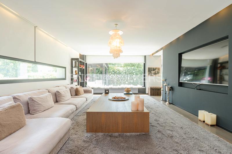 Foto 0aa2016e-faee-4367-9eec-5e13dd00793c. Maison avec chauffage parking piscine dans urbanización La Moraleja La Moraleja