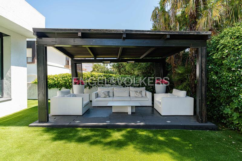 Foto 21f14d31-62bf-44ad-92b3-b64fa2ca921f. Maison avec chauffage parking piscine dans urbanización La Moraleja La Moraleja