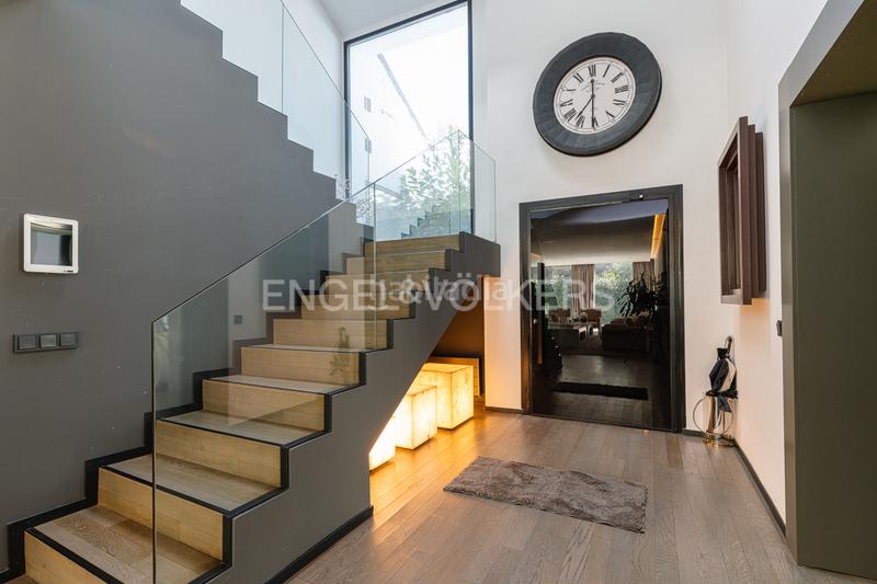 Foto 2c21f835-468a-4293-b1f6-5be7d19432ac. Maison avec chauffage parking piscine dans urbanización La Moraleja La Moraleja