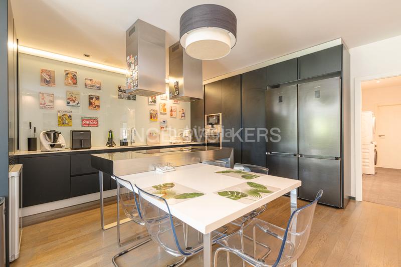 Foto 6b4202f8-0c7b-4510-b24d-733c5e1da852. Maison avec chauffage parking piscine dans urbanización La Moraleja La Moraleja