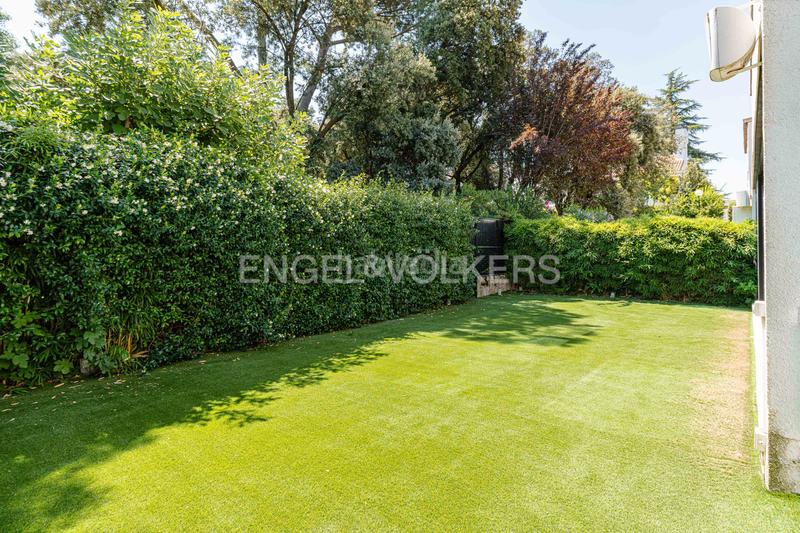 Foto 96fda5bd-8ae3-4094-9e52-24211ec66b8f. Maison avec chauffage parking piscine dans urbanización La Moraleja La Moraleja