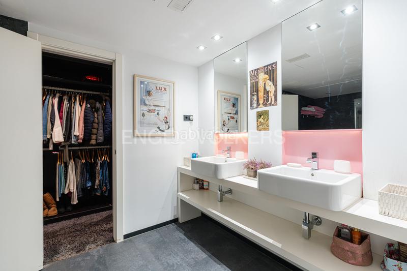 Foto f85e5908-96b6-4bb4-89d4-565a9d4c6eda. Maison avec chauffage parking piscine dans urbanización La Moraleja La Moraleja