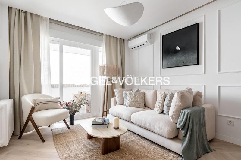 Foto ef7c3f21-d157-4877-8125-b8ad9af9c51d. Piccolo appartamento con riscaldamento in Recoletos Madrid