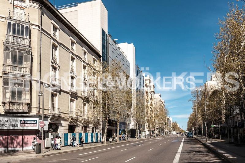 Foto 68dee8d1-5e78-46f4-8762-fd7065cc5802. Lloguer apartament amb calefacció aparcament a Castellana Madrid