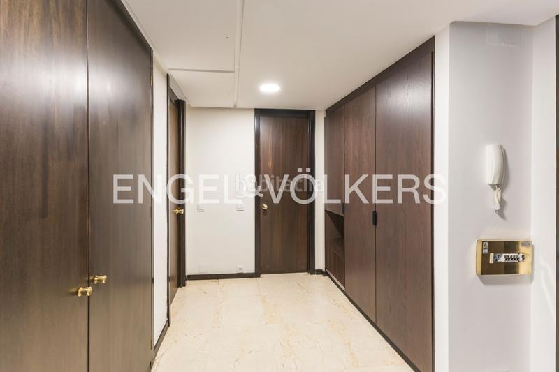 Foto 8c77e714-f093-46ff-b872-b0c31f870bb0. Rent apartment with heating parking in Castellana Madrid