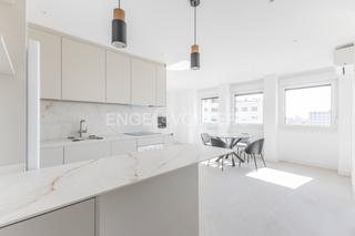Lloguer Apartament a Argüelles. Luminoso piso amueblado a estrenar en princesa