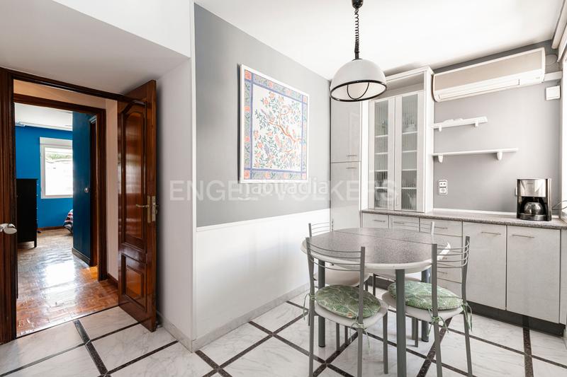 Foto 19dbd567-0289-4710-a0b0-925845bb3f94. Apartamento piso exterior en esquina con terraza en Guindalera en Madrid