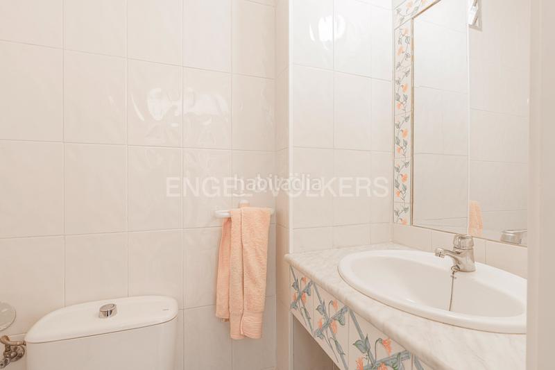Foto 1f42c38e-33a4-45d1-9fba-9780cb19b672. Apartamento piso exterior en esquina con terraza en Guindalera en Madrid