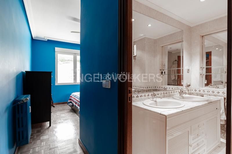 Foto 74042548-806c-48eb-96da-918f688f391c. Apartamento piso exterior en esquina con terraza en Guindalera en Madrid