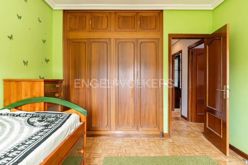 Foto c19e69ff-a046-4e9d-8924-9a8a2a7b92f6. Apartamento piso exterior en esquina con terraza en Guindalera en Madrid