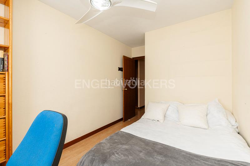 Foto 0e62c5b5-2b4b-437b-b65f-9207f858565a. Apartamento amplia propiedad exterior con 4 dormitorios en Madrid