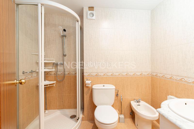 Foto 9ce23234-13c7-4203-b694-b8e0f86fc6e7. Apartamento amplia propiedad exterior con 4 dormitorios en Madrid