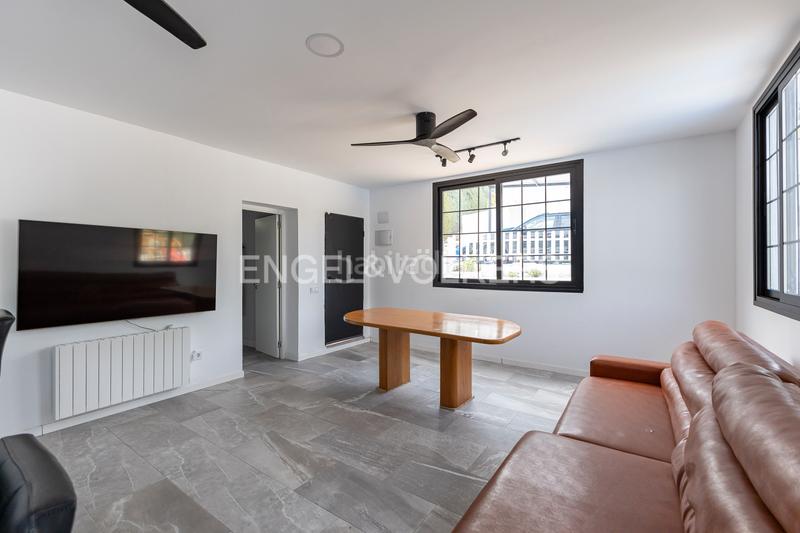 Foto 403f5e1c-2321-40ff-988b-e5b2bb28659e. Casa moderno chalet con vistas en jarabeltran en Pino Alto-Navarredonda Valdemorillo