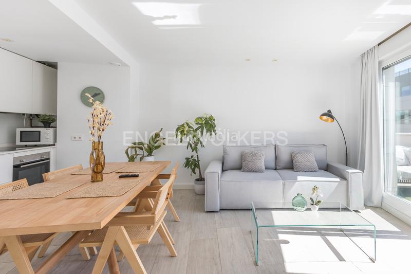 Foto ed8a56fe-d04d-4348-a9ba-3ad36c49f14a. Alquiler apartamento piso con terraza con jacuzzi en El Viso en Madrid