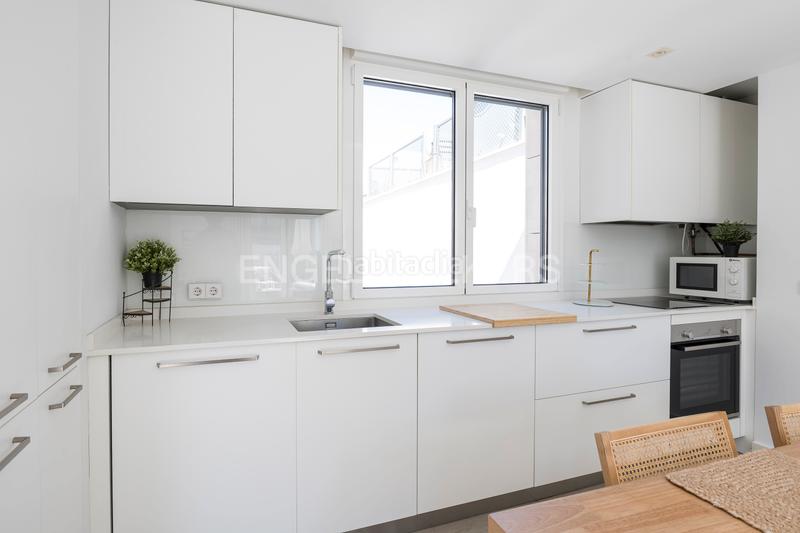 Foto 20962b06-a114-44ea-9624-df9e2e2f9bc0. Lloguer apartament amb calefacció aparcament a El Viso Madrid