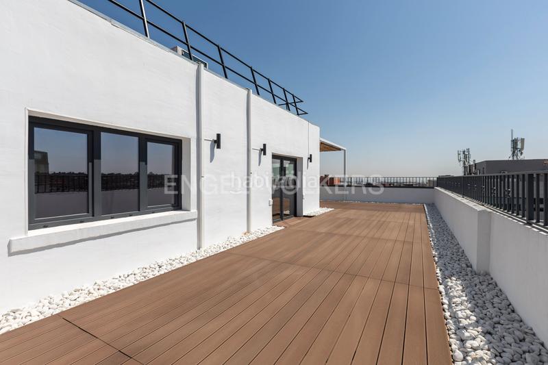 Foto 0795f4df-5e7d-4bd4-bf23-39122384d0e9. Attique avec chauffage dans Simancas Madrid