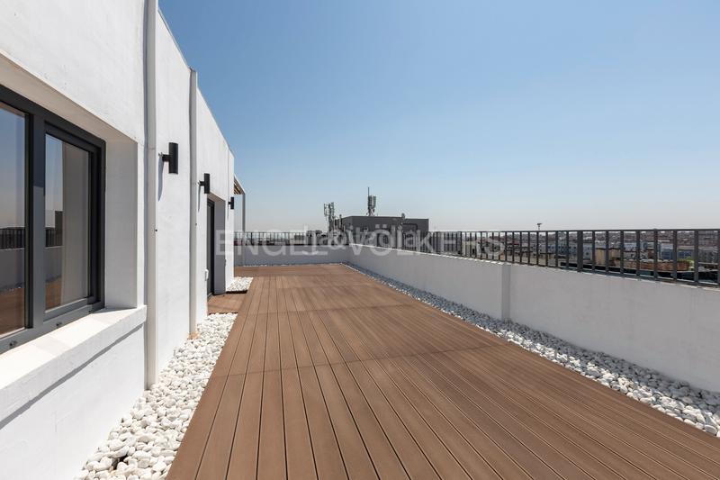 Foto 22786952-3a36-4d3e-997f-11b071ba00a3. Attique avec chauffage dans Simancas Madrid